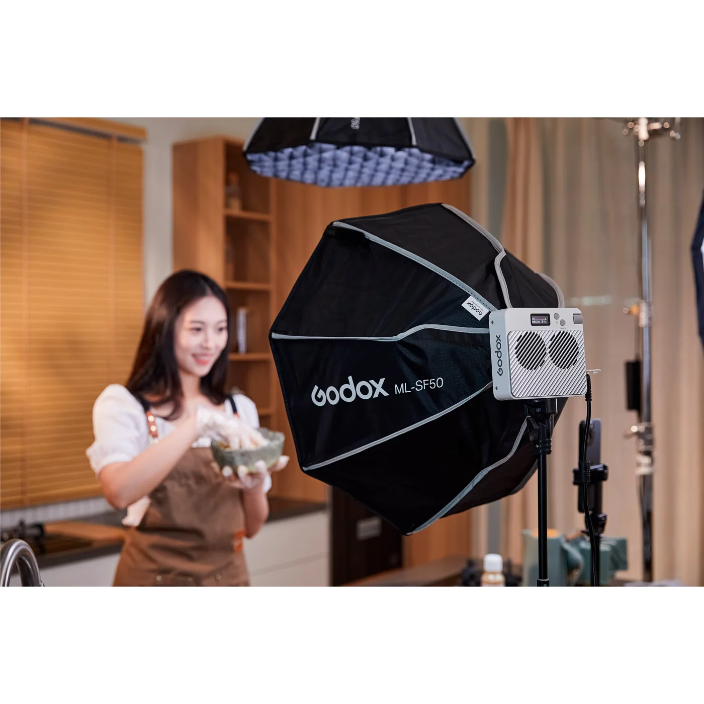 Осветитель светодиодный Godox ML100Bi