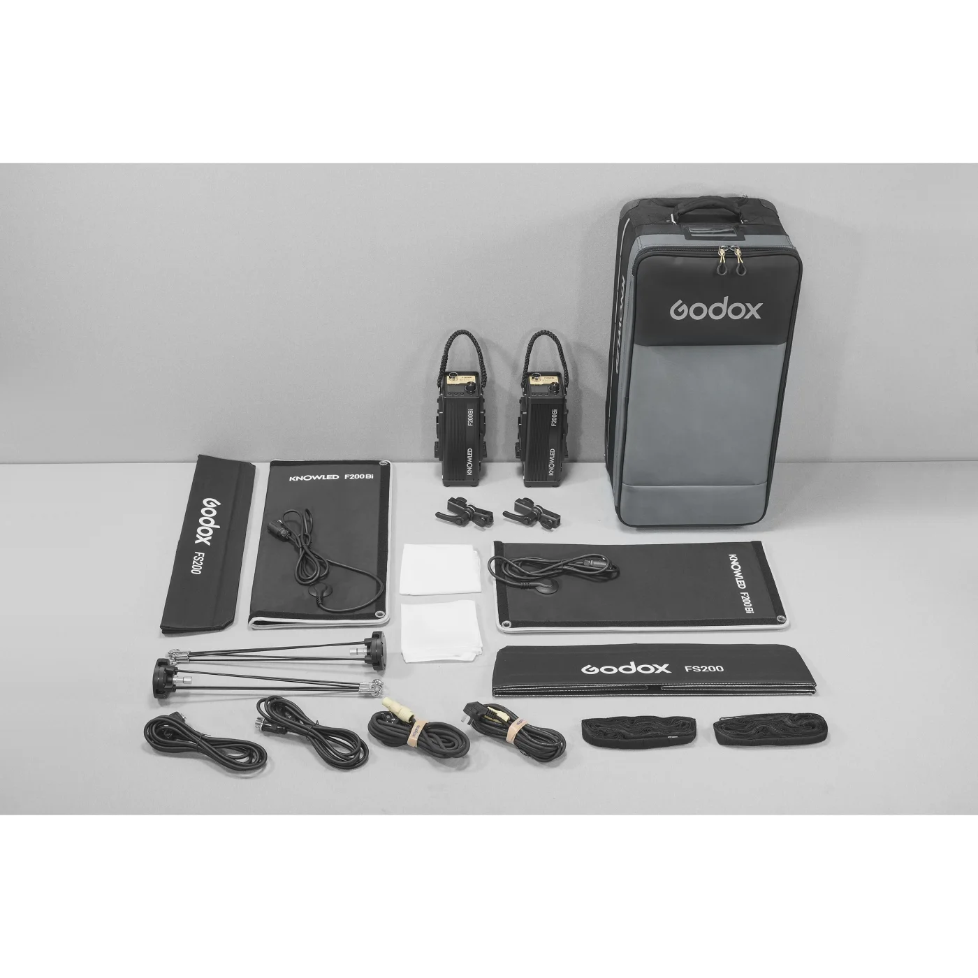 Комплект светодиодных осветителей Godox Knowled F200Bi K2