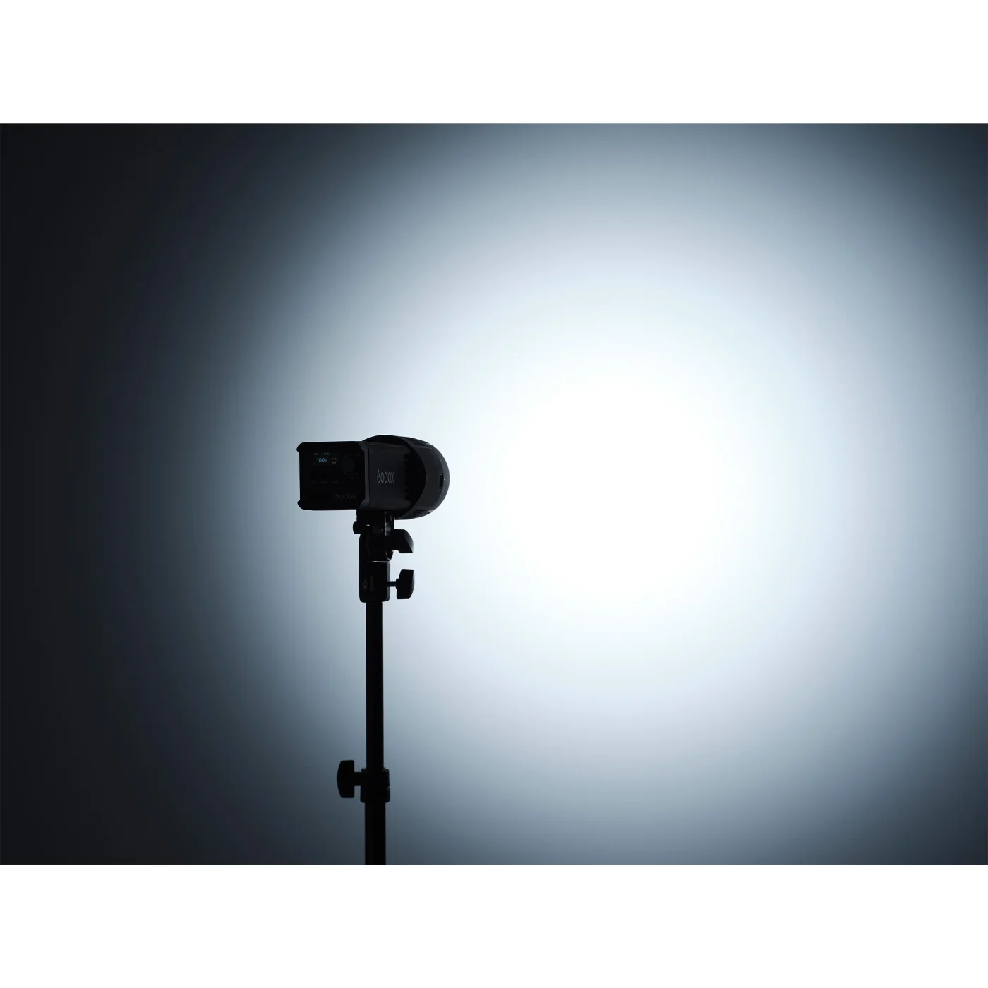 Осветитель светодиодный Godox RS100R