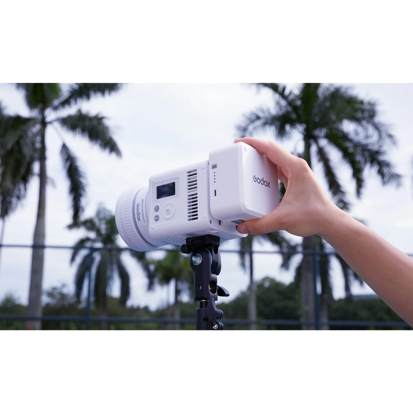 Осветитель светодиодный Godox ML80Bi