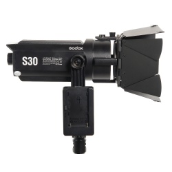 Осветитель светодиодный Godox S30 фокусируемый Осветитель светодиодный Godox S30 фокусируемый