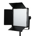 На фото изображено Осветитель светодиодный Godox LED1000D II студийный (без пульта)