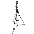 На фото изображено Стойка с редукторной колонной KUPO 483T 3 Sct. WIND-UP STAND