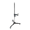 На фото изображено Стойка KUPO 390MH STEEL COLUMN ROLLER STAND на колесах