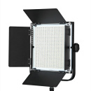Осветитель студийный Falcon Eyes LE-900 LED Осветитель студийный Falcon Eyes LE-900 LED