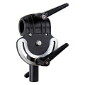 На фото изображено Зажим KUPO KCP-645 PIVOTING BOOM ARM CLAMP для стрелы шарнирный
