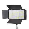 На фото изображено Осветитель светодиодный Falcon Eyes LedPRO 30R