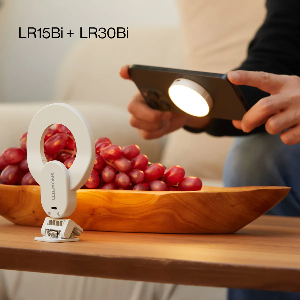 Осветитель светодиодный Godox LITEMONS LR15Bi круглый для смартфона